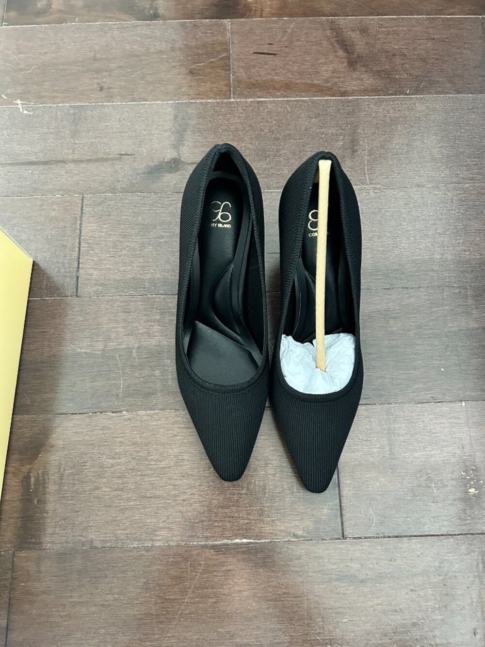 SerenTouch Pointed Toe Heeled Pump